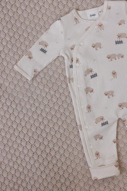 Traje con pies de canalé AOP - Sleepy Sheepy - Imagen 3